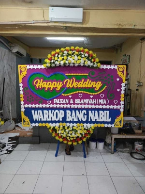 Papan Bunga di Kembangan Selatan